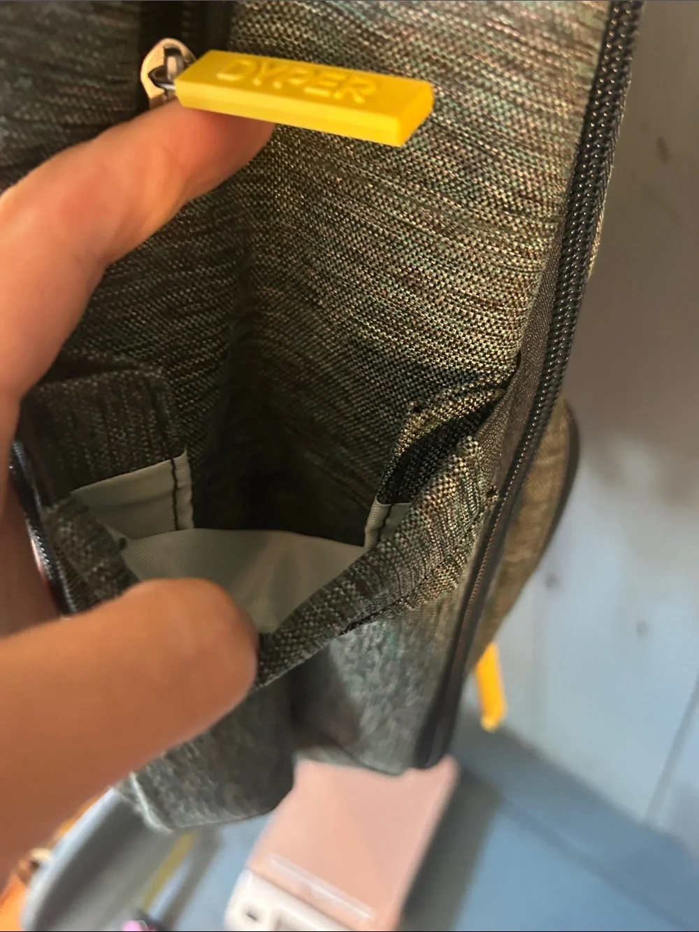 Dyper stylish gray